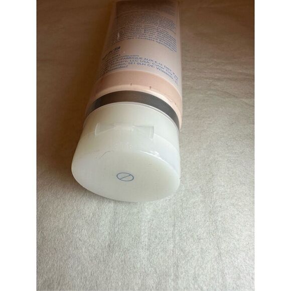 Kate Somerville EradiKate™ 3% Sulfur Daily Foaming Cleanser 120ml/4oz - Picture 3 of 8